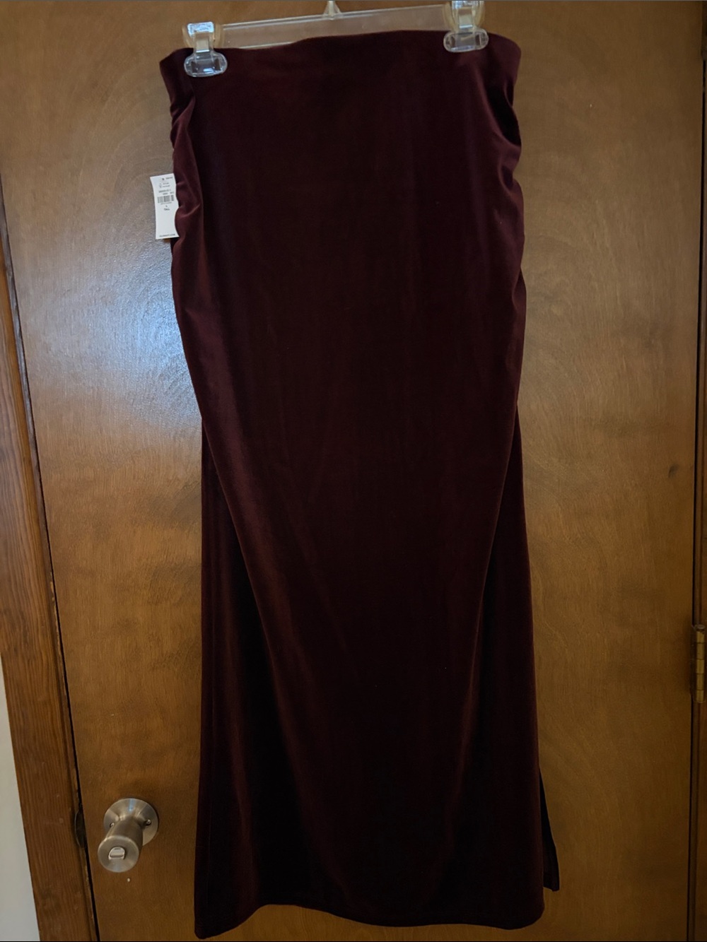 Old Navy Velvet Maxi skirt in Burgundy